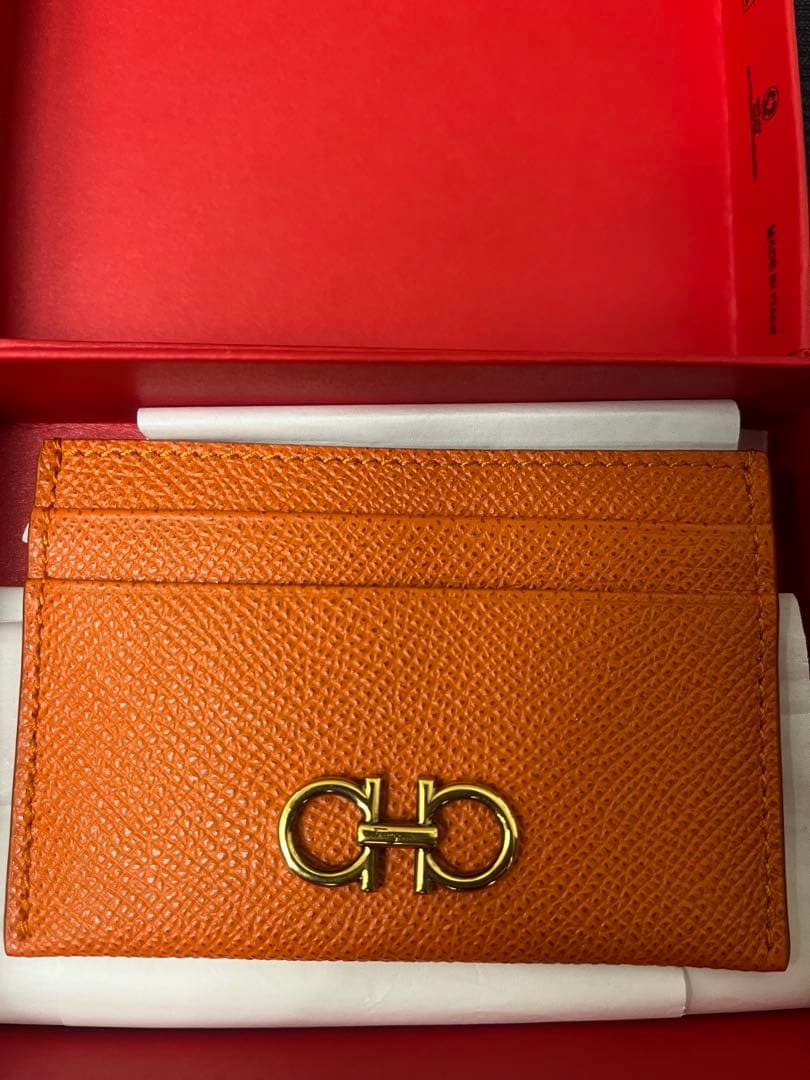 Salvatore Ferragamo 名刺入れ オレンジ