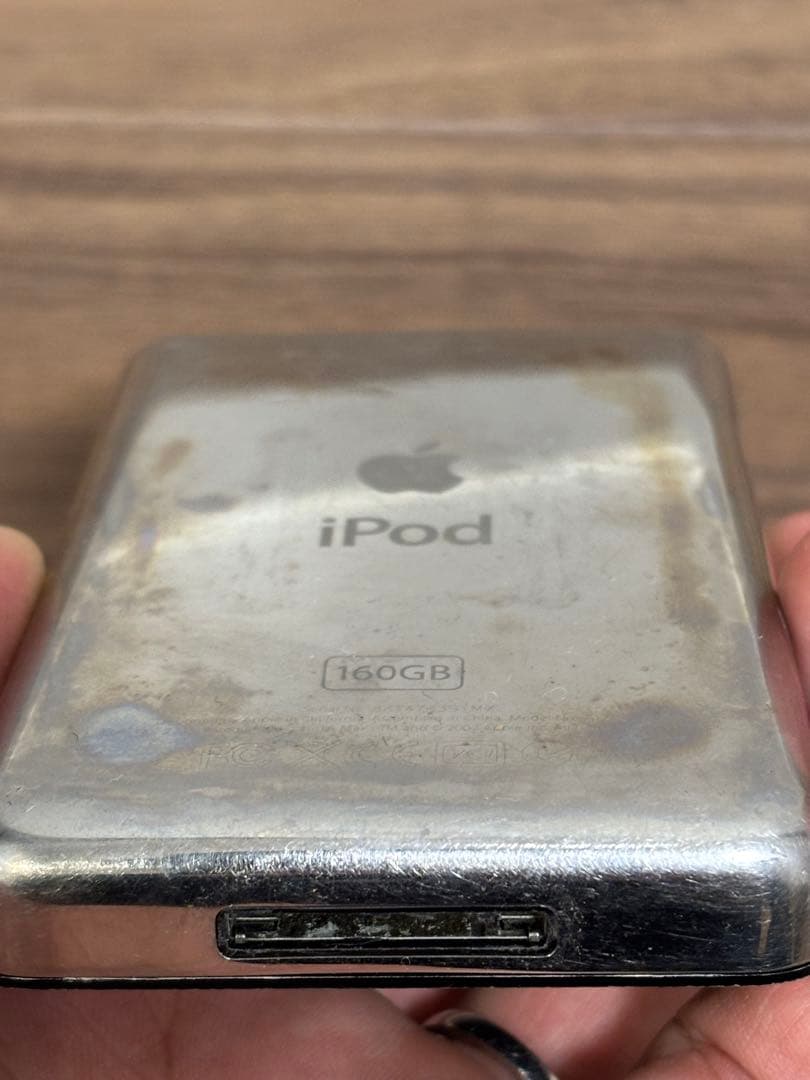 【中古品】Apple iPod Classic 160GB（ジャンク品）