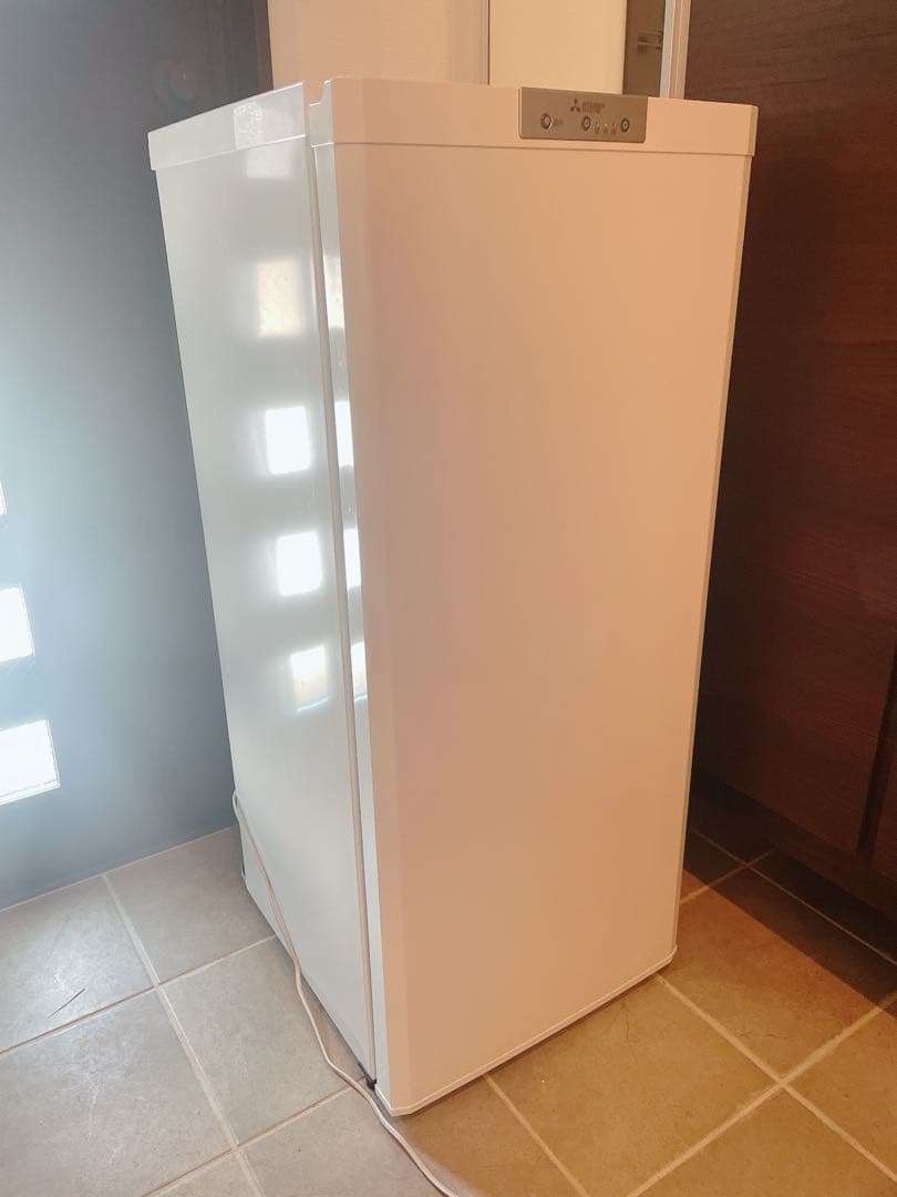 【最終値下げ】三菱電機 冷凍庫 スリム MF-U12G ストッカー 大容量