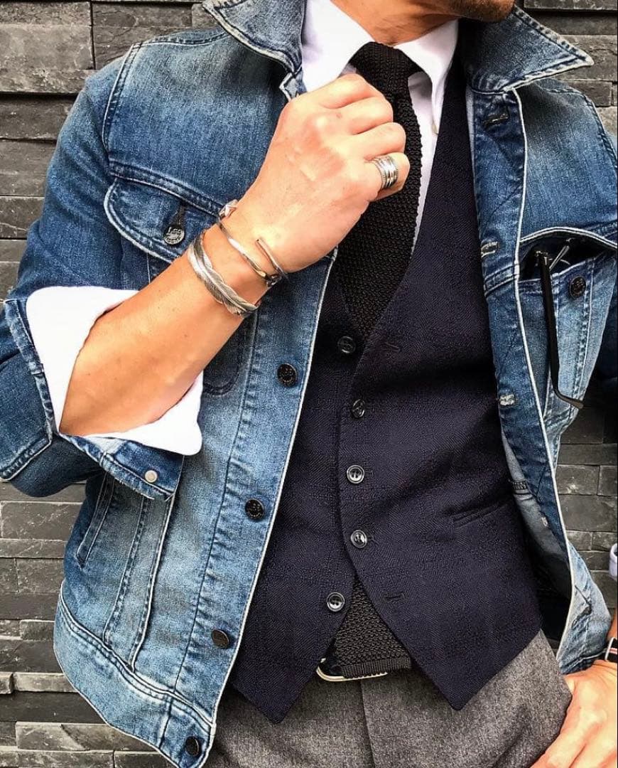 【極美品】TAGLIATORE タリアトーレ ジレ ベスト 44 ネイビー