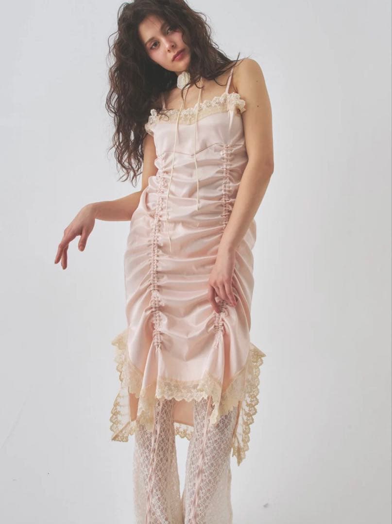 ペリキュール ໒꒱·̩͙サテンギャザーロングop