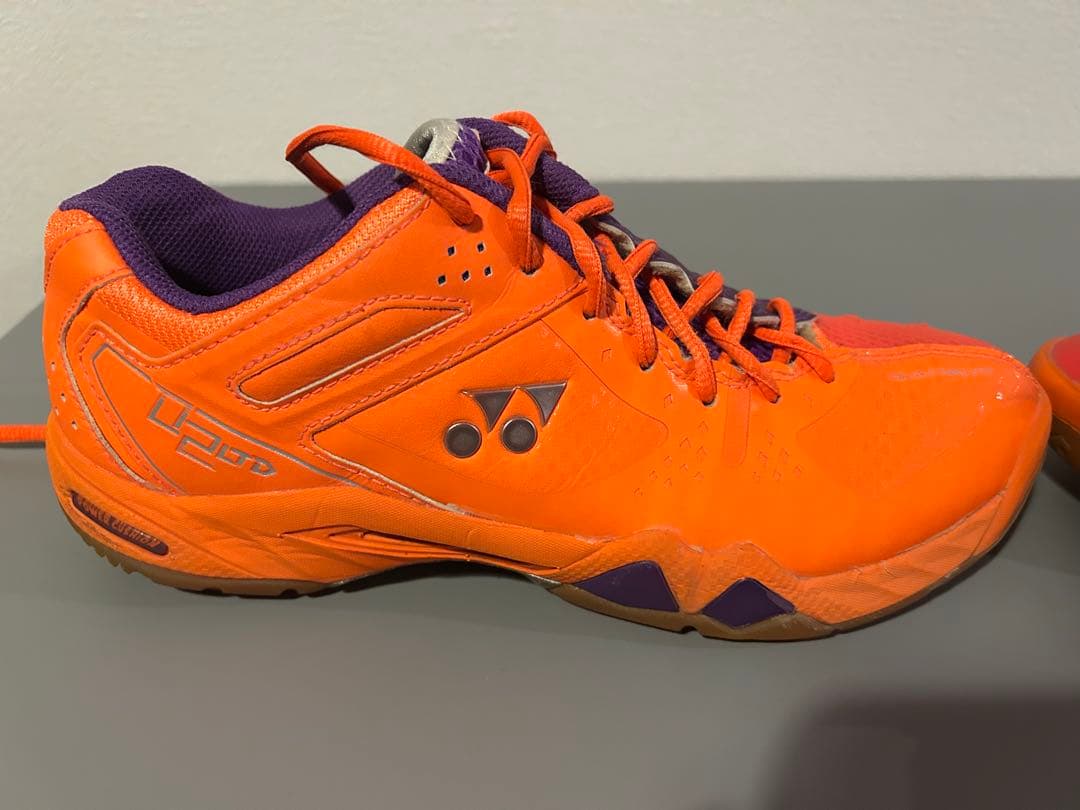 YONEX バドミントンシューズ パワークッション 桃田選手着用モデル 25.5