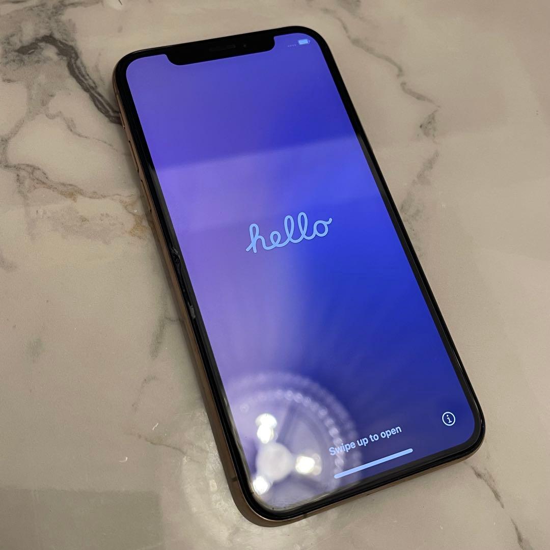 【超美品】iPhoneXs ゴールド 本体 256GB 新品同様本革ケース付