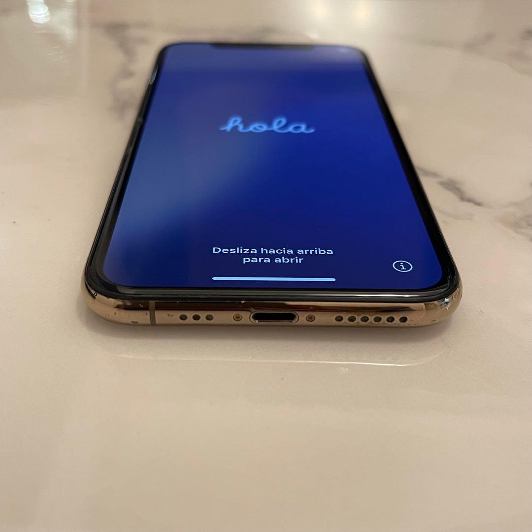 【超美品】iPhoneXs ゴールド 本体 256GB 新品同様本革ケース付