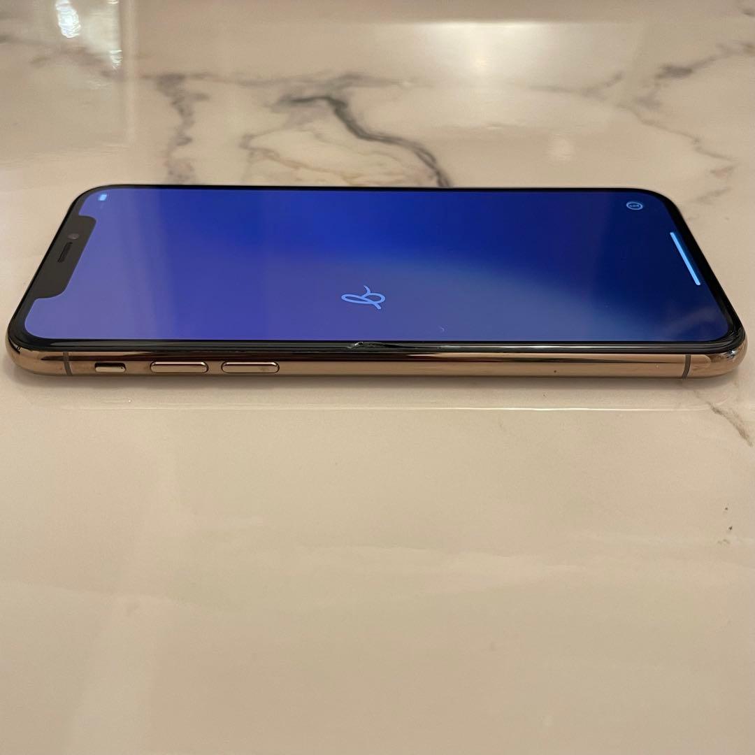 【超美品】iPhoneXs ゴールド 本体 256GB 新品同様本革ケース付