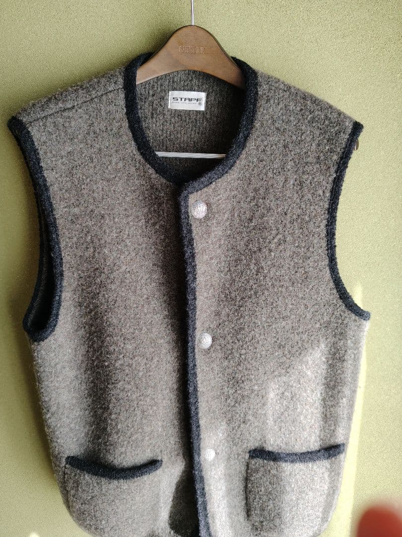 STAPF チロリアンベスト シュタップ