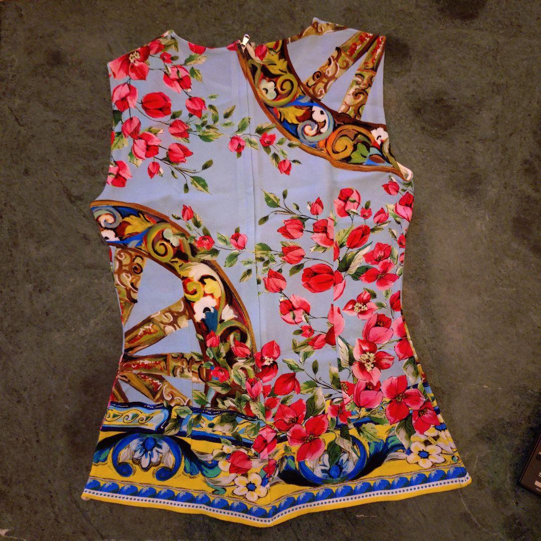 DOLCE＆GABBANA ドルチェ＆ガッバーナ トップス マヨリカ花柄