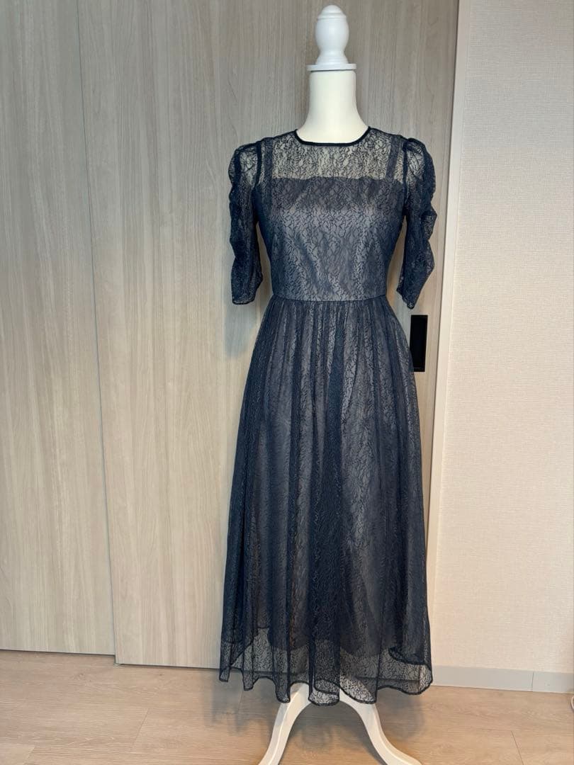 ギャザースリーブレースアップパーティードレス