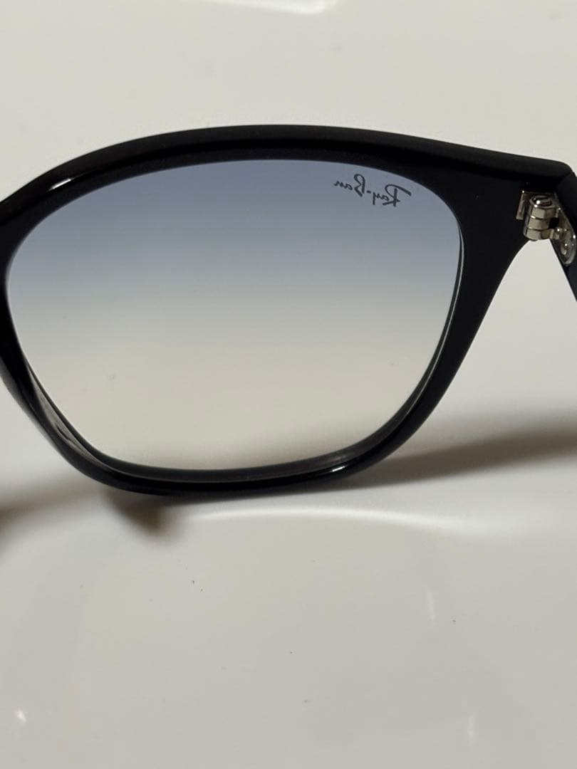 ★ほぼ未使用★RB4258-F 601/19 ★啓之輔さん着用★RayBan★