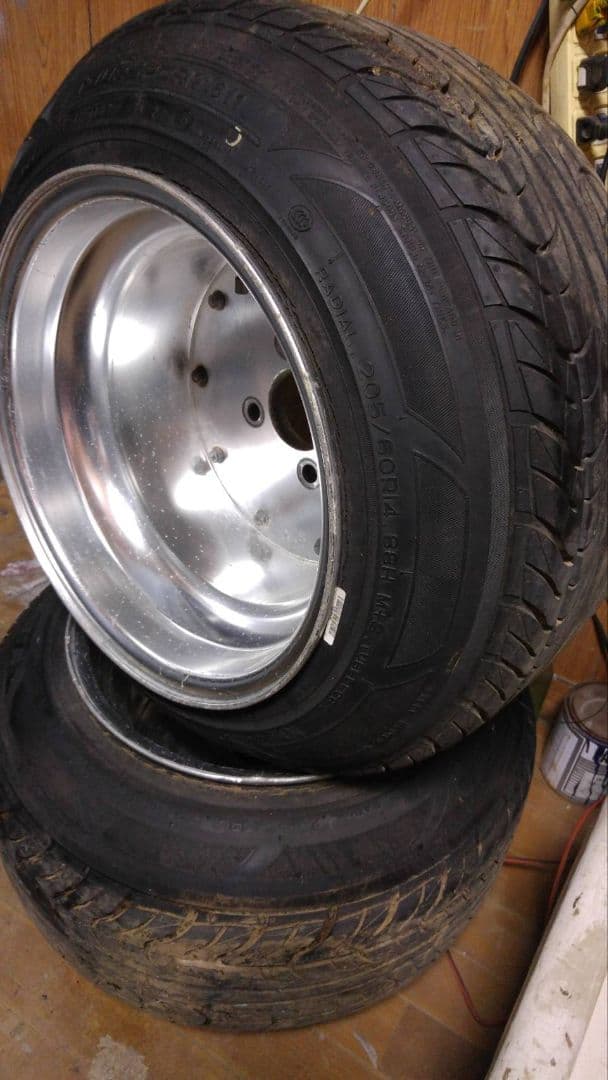 タイヤ・ホイール GRS200