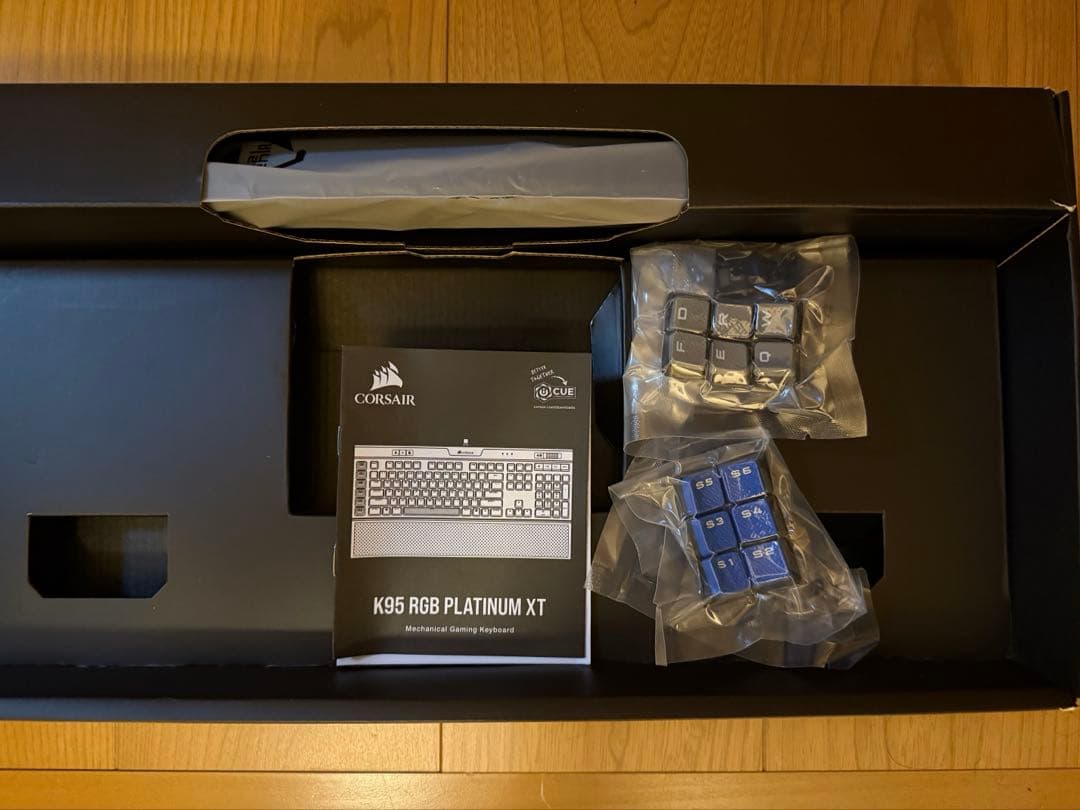 CORSAIR K95 RGB PLATINUM XT キーボード