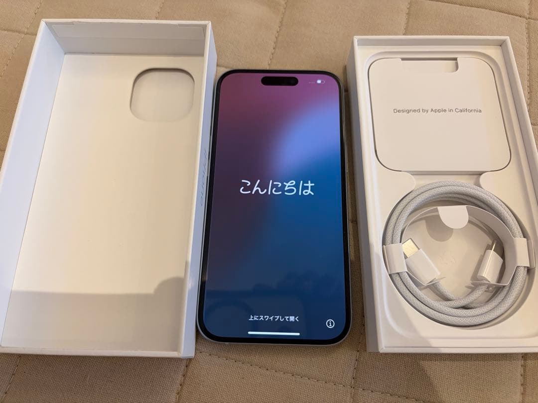 Apple iPhone 15 本体　美品SIMフリー　95%