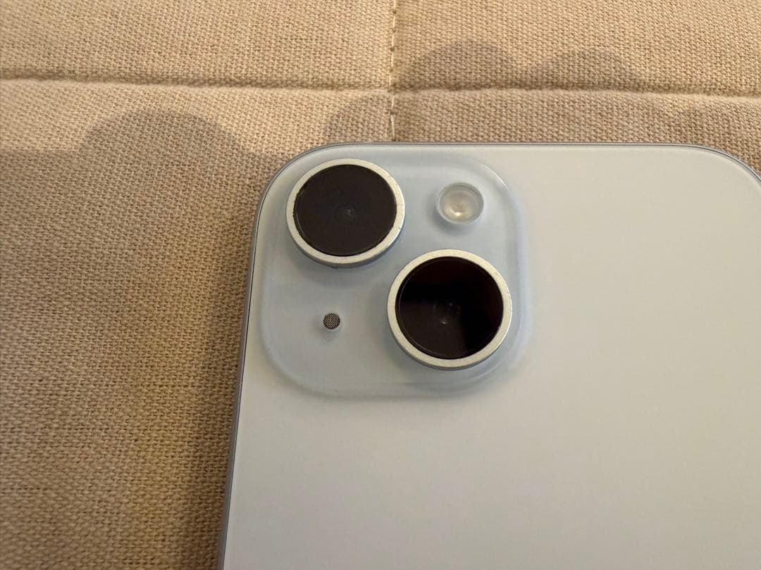 Apple iPhone 15 本体　美品SIMフリー　95%