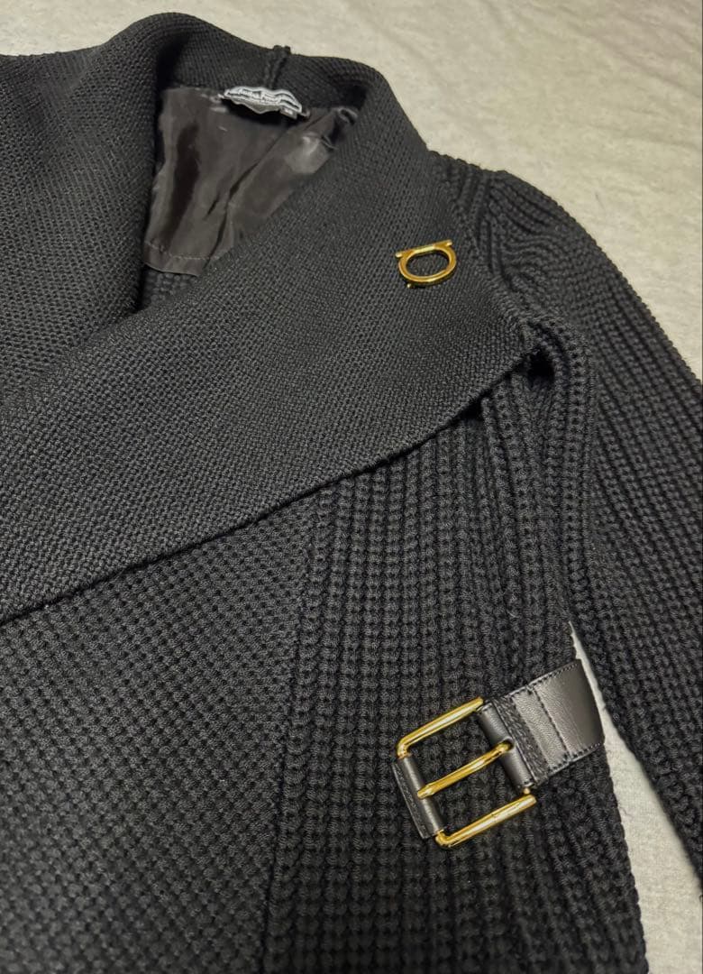 【フェラガモ】ニットコート