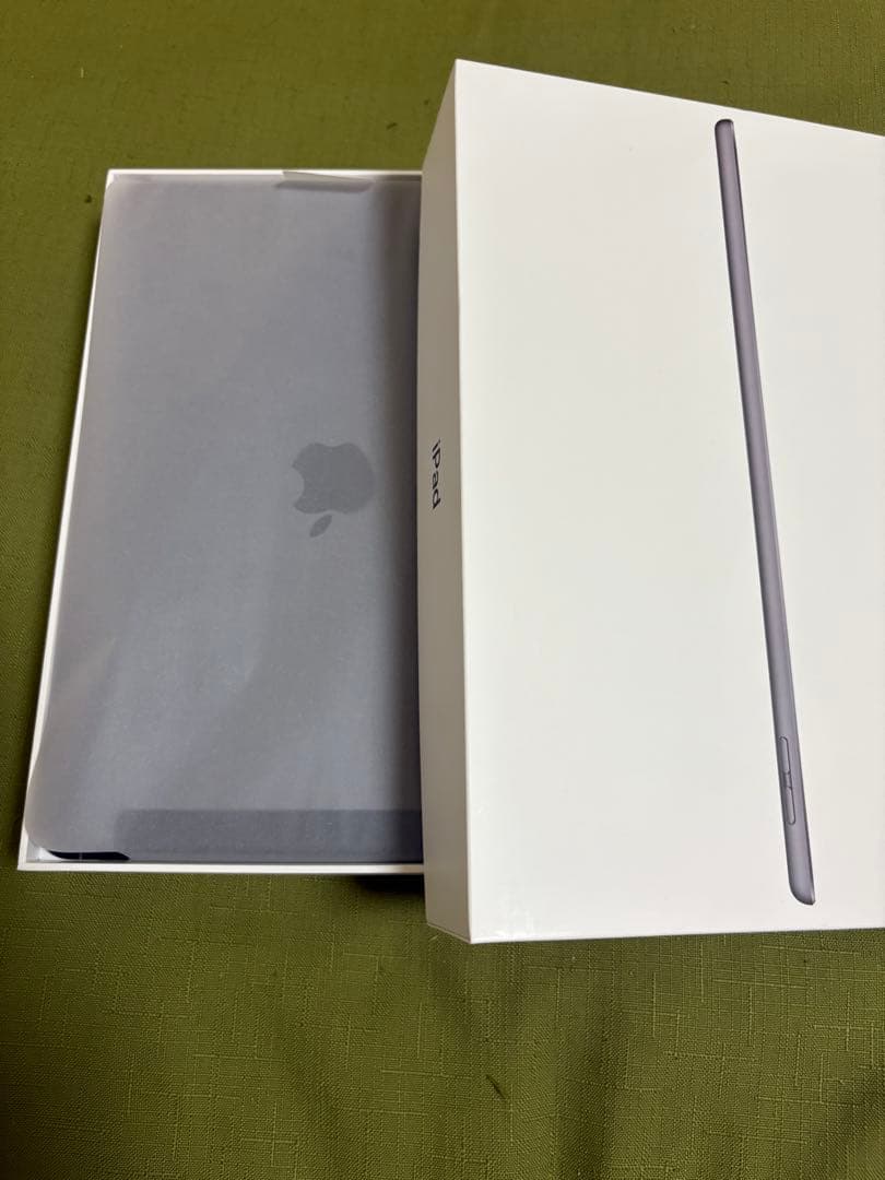 iPad 第7世代 128GB SIMフリー　初期化済・動作良好　ワンオーナー