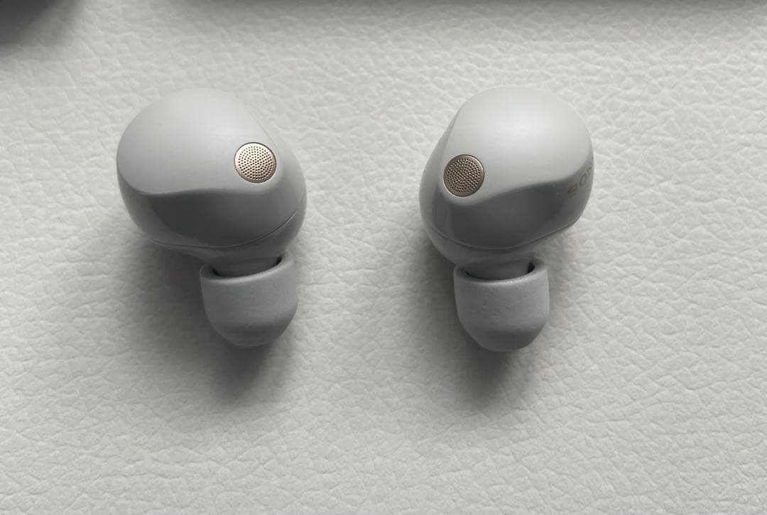 SONY WF-1000XM5 ブラック　本体　美品