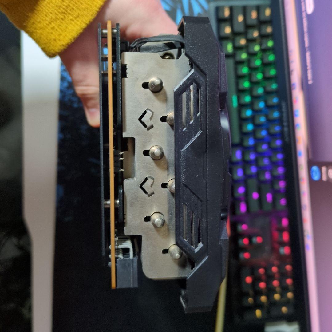 Radeon RX 6800 XT グラフィックボード