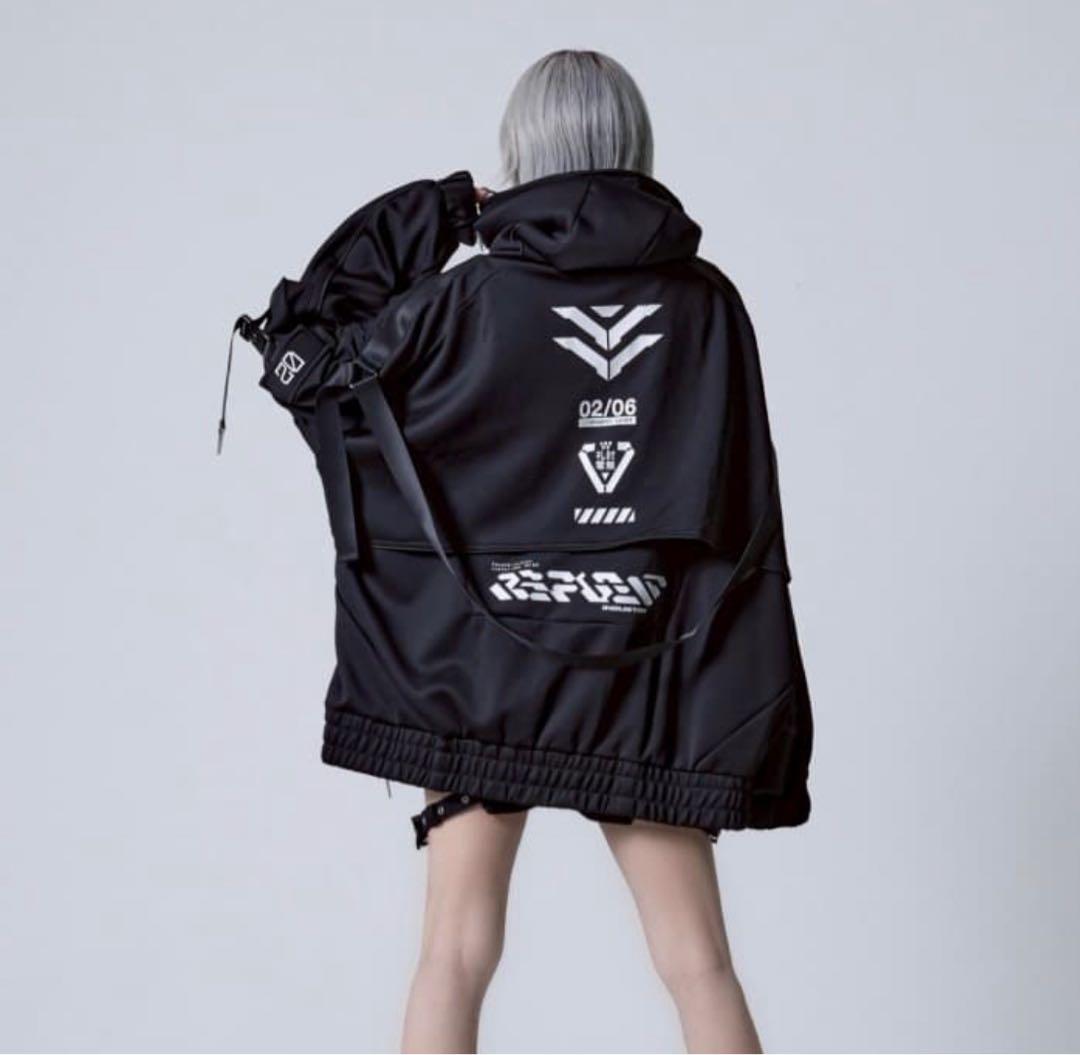 ほぼ未使用✨REFLEM レフレム サイバー切替ハイネックジャージパーカー