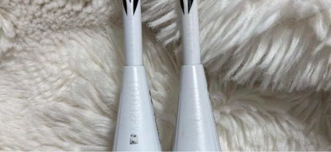 ヨネックス　デュオラZストライク　バドミントンラケット 2本セット