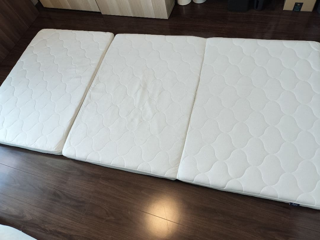 シングル　折りたたみマットレス エアリー