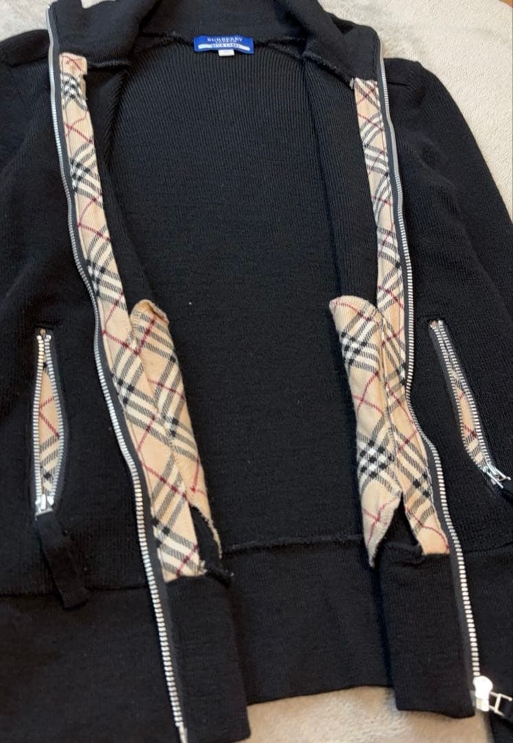 美品 バーバリーブルーレーベル ジップアップニット ノバチェック 日本製 刺繍