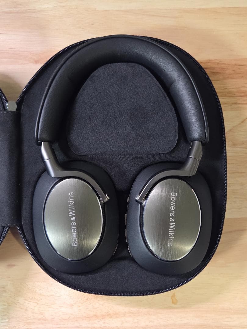 Bowers&Wilkins Px8 ブラック スタンドセット