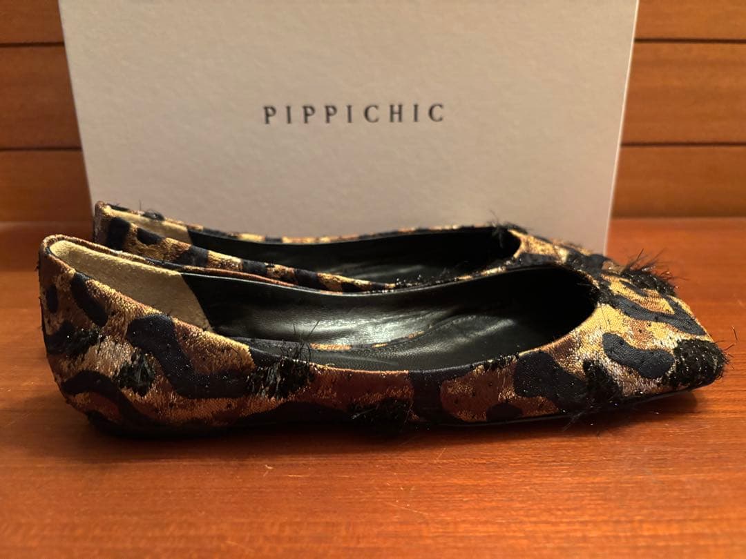 未使用＜PIPPICHIC＞LINDALEOフラットシューズ