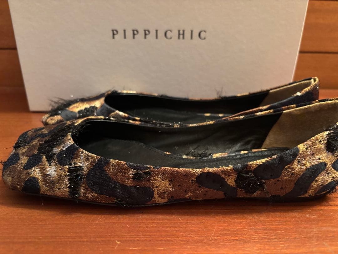 未使用＜PIPPICHIC＞LINDALEOフラットシューズ