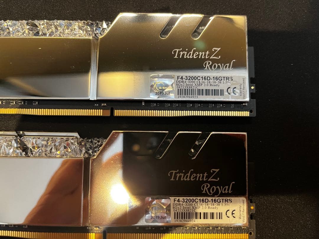 メモリー G.SKILL Trident Z  DDR4-3200 16GB