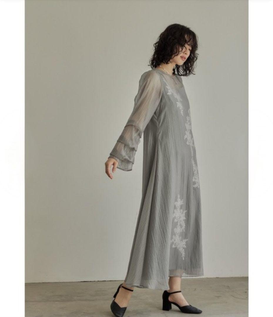 極美品 niana ニアナ ドリードール シアーAラインワンピース M 結婚式