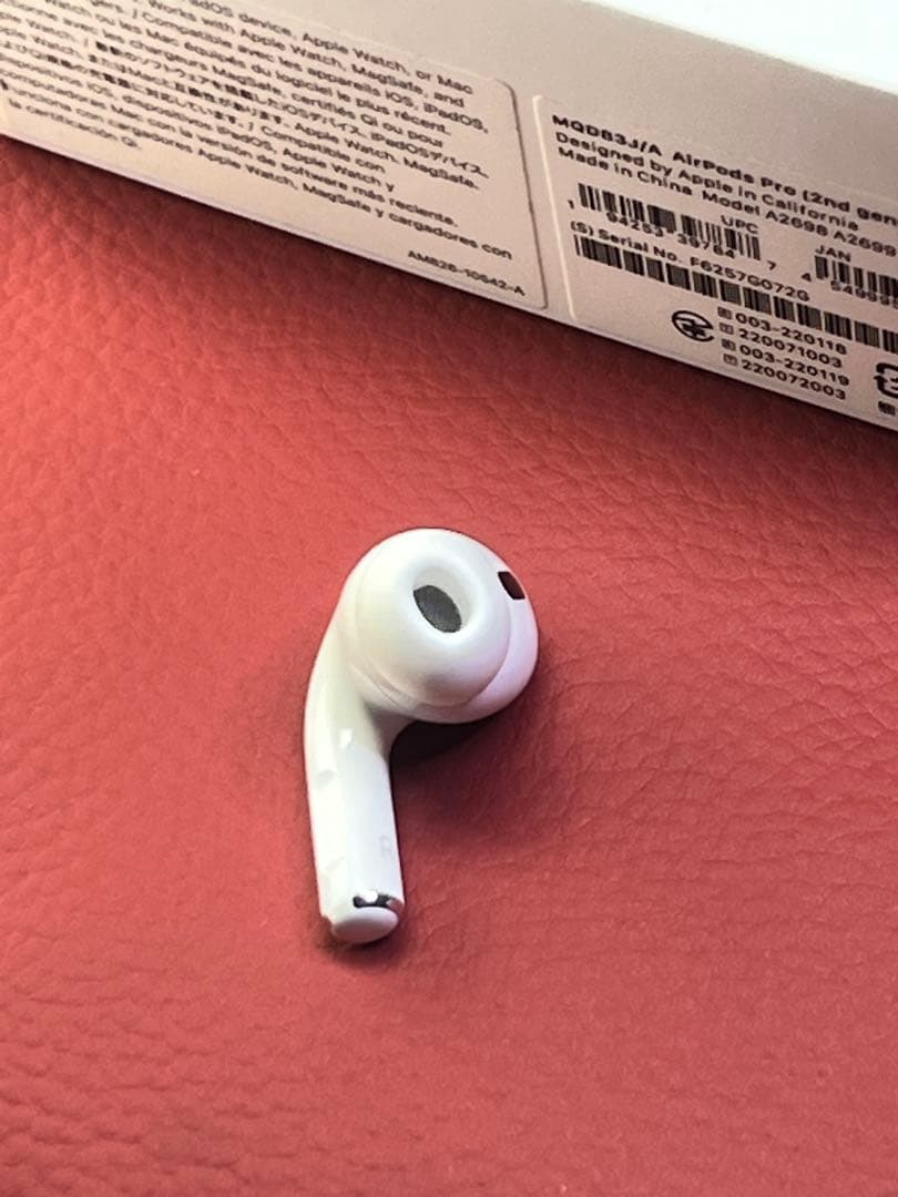 AirPods pro第2世代イヤホン右耳のみ A2698正規品動作品音質正常