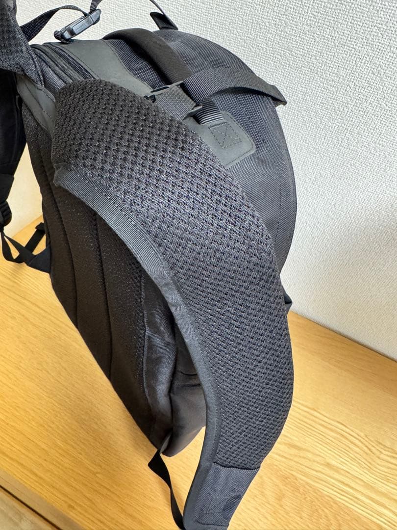 直営店購入MONOLITH　BACKPACK　PRO　M