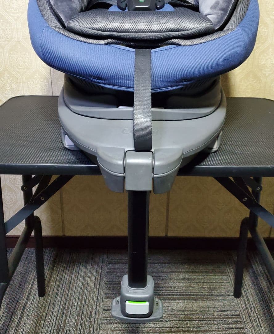 美品 チャイルドシートコンビ THE S ISOFIX ZB-690 ネイビー