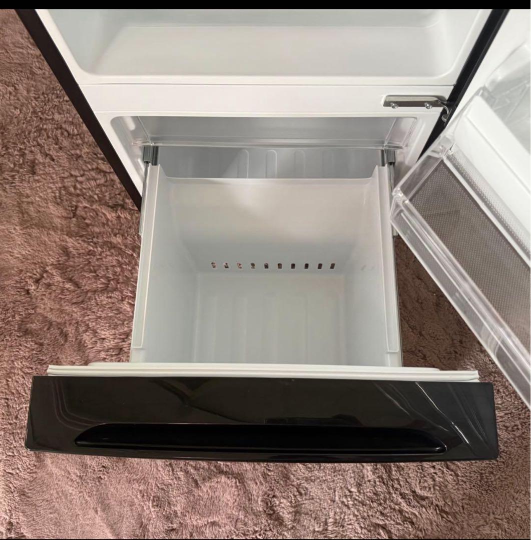 2024年製 黒い2ドア冷蔵庫　洗濯機