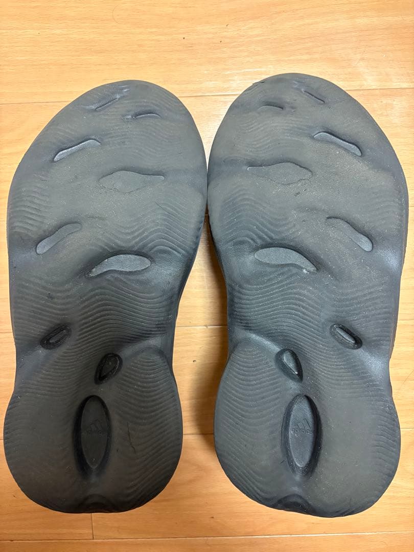 adidas YEEZY Foam Runner イージー フォーム