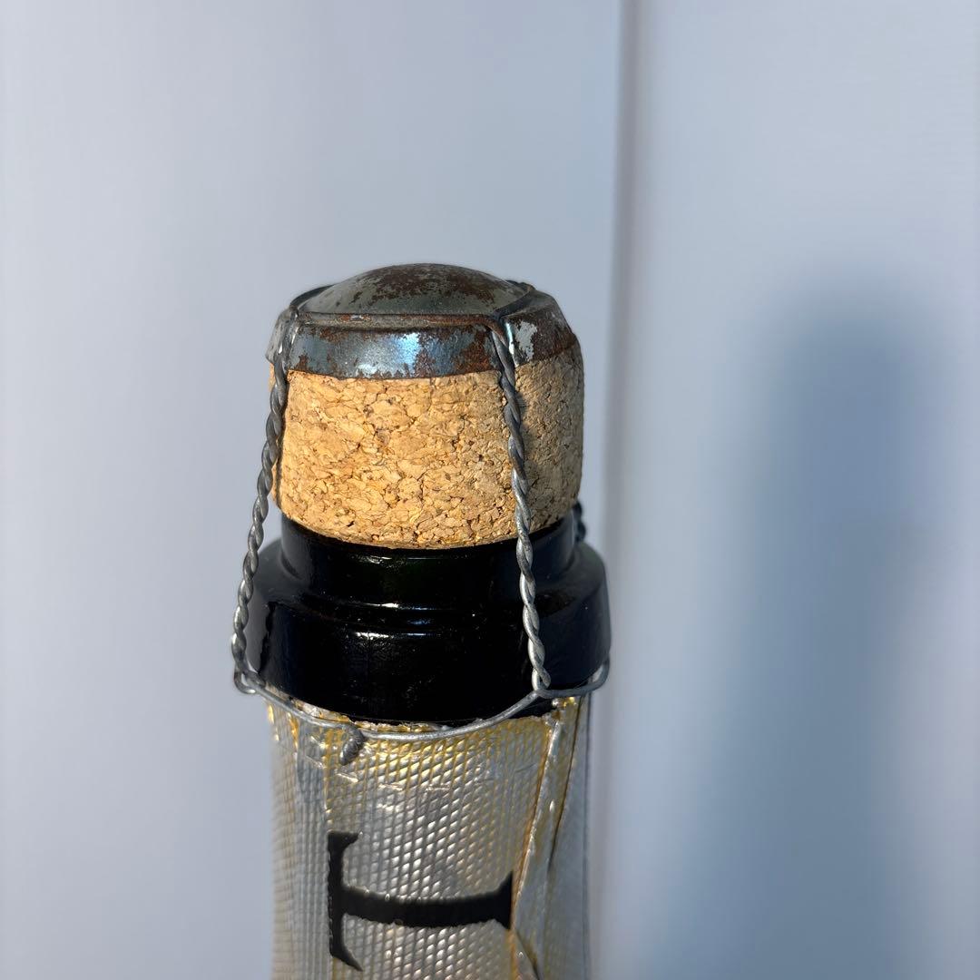 モエ・エ・シャンドン　ブリュット・アンペリアル　 空き瓶　かなり大きいです