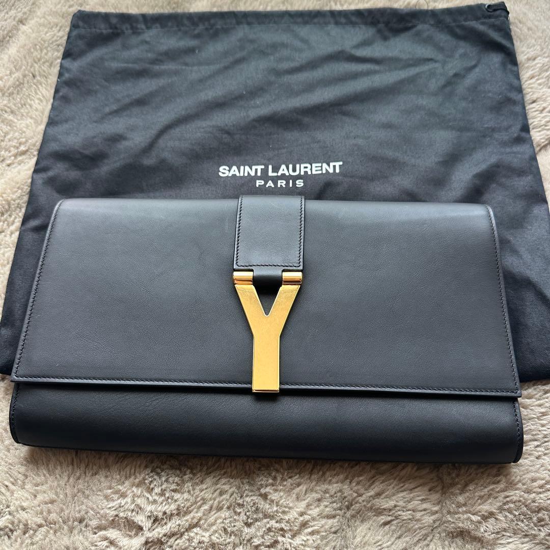 イヴ・サンローラン　レザー クラッチバッグ