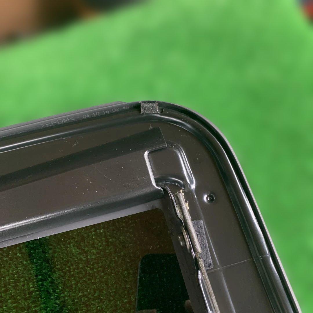 マメ　トヨタ　セルシオ30 後期　純正サンルーフガラス　　希少　中古品