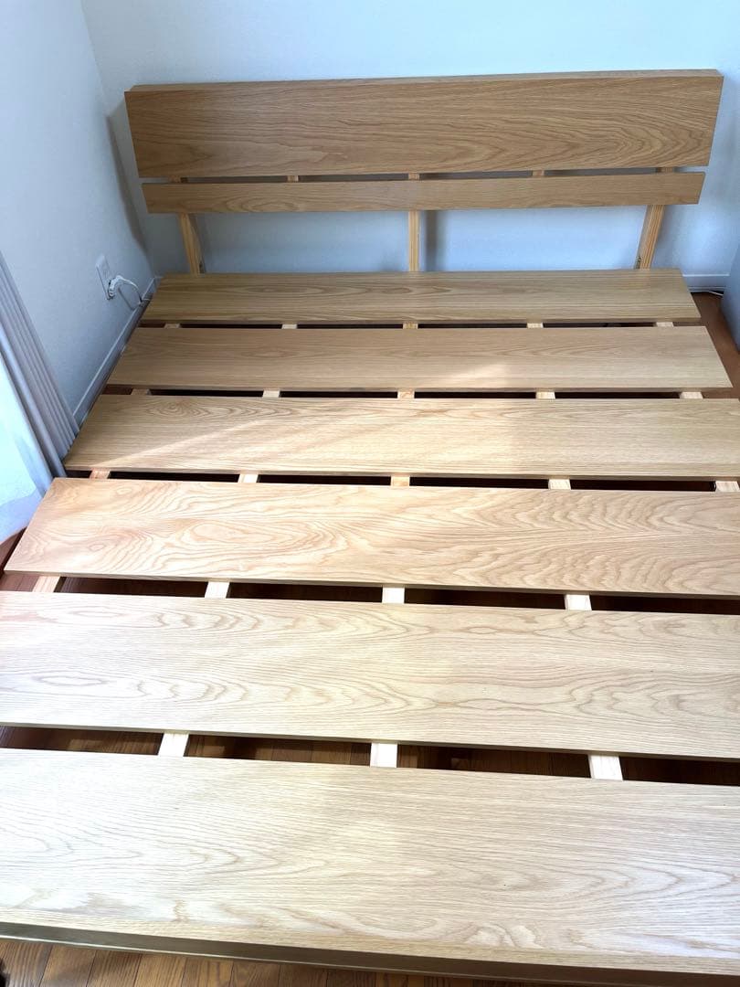 ニトリ　ベッドフレーム　クイーン