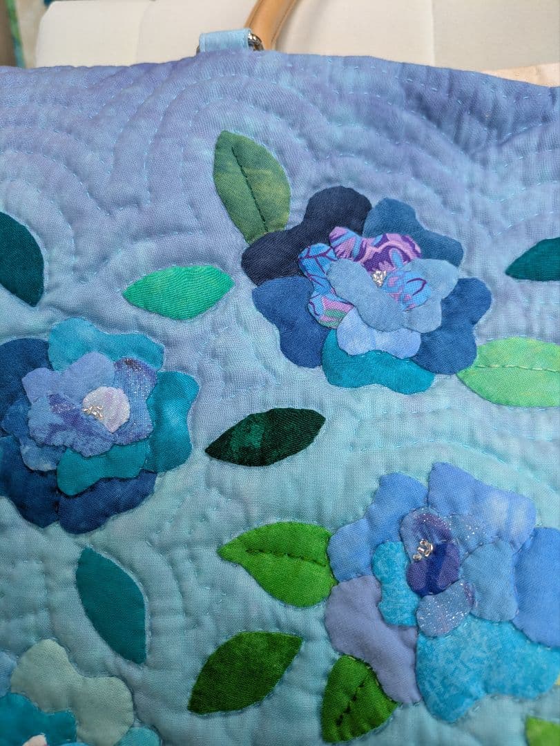 ★ハワイアンキルト薔薇いっぱいの ビッグトートバッグ