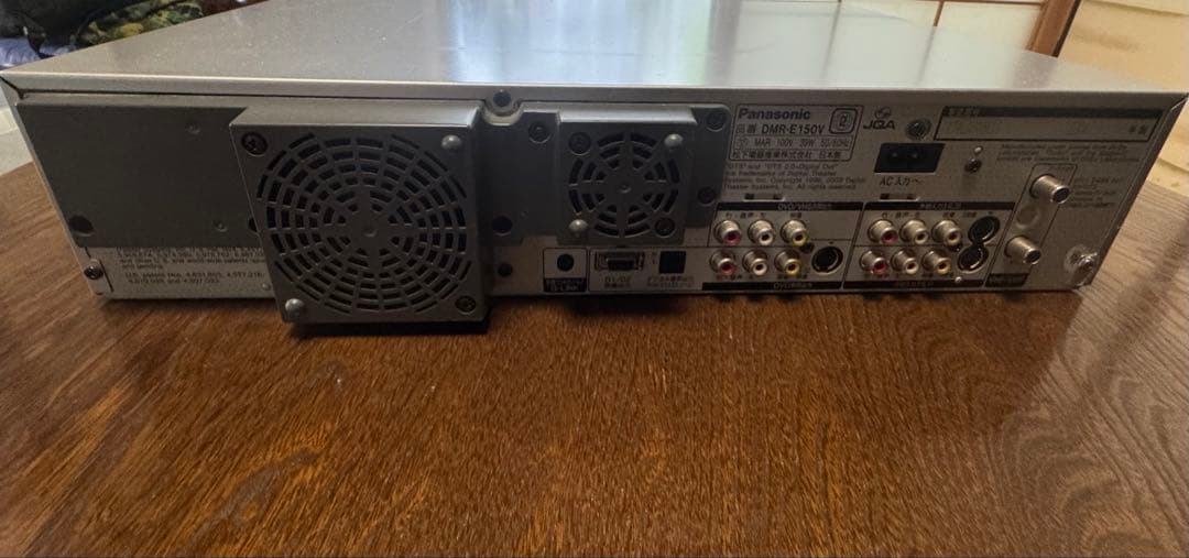 美品　Panasonic DMR-E150V VHS DVDプレーヤー