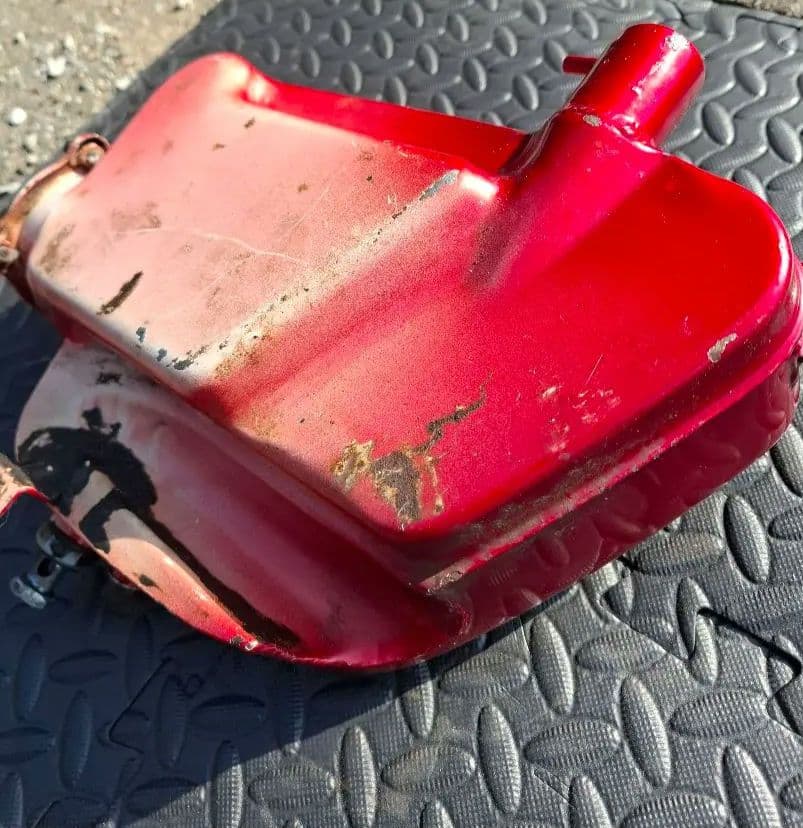 カワサキW1 650オイルタンク 赤