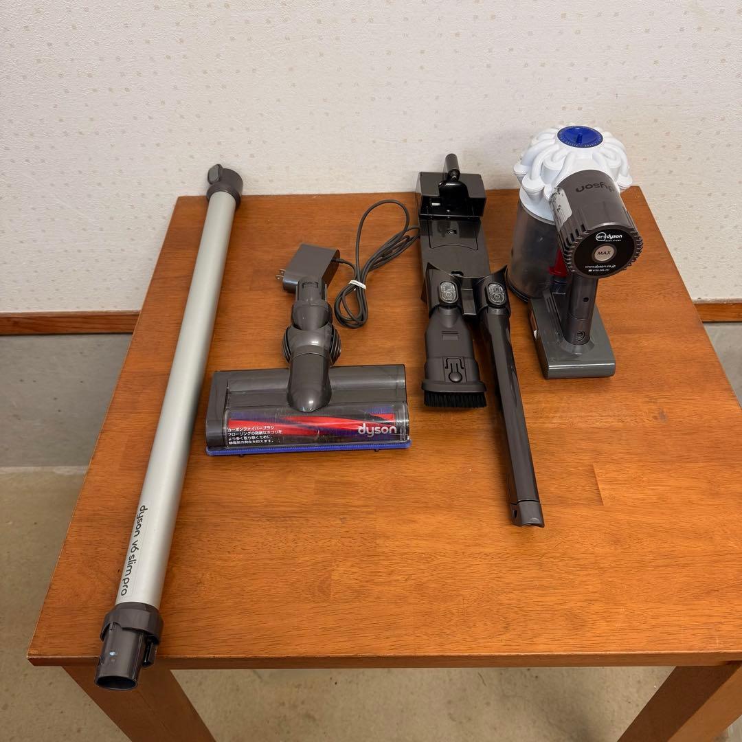 ● 美品 dyson V6 slim pro ダイソン 掃除機