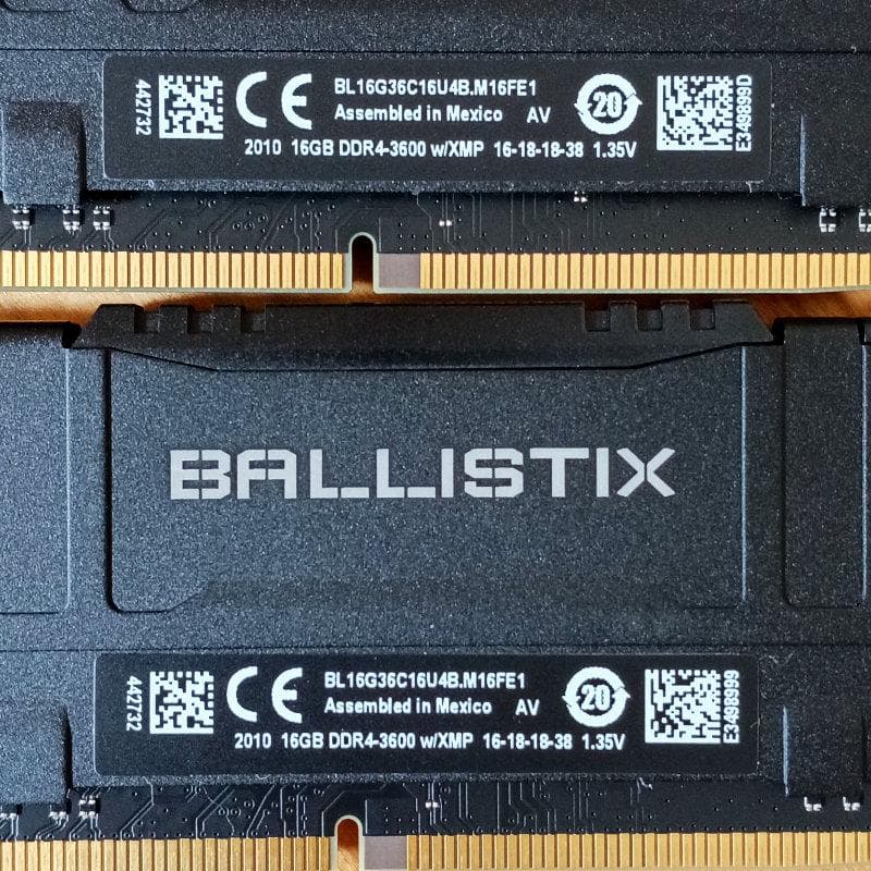 Crucial BALLISTIX DDR4-3600 32GB メモリ