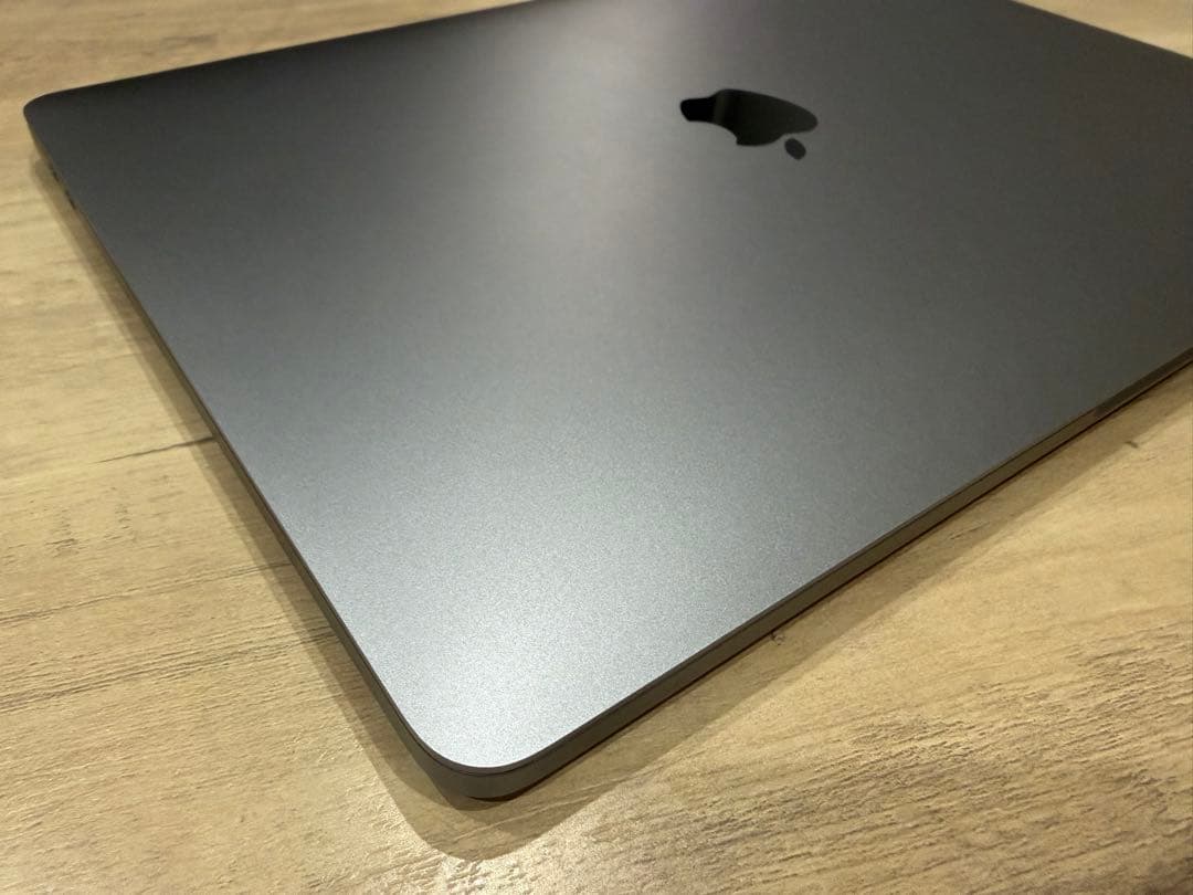 美品　Apple MacBook Pro(13-inch,2020)512GB