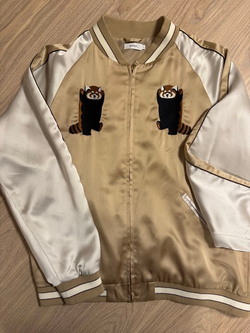 グ*マ様 グラニフ　イカク　 レッサーパンダ刺繍 ベージュサテンジャケット