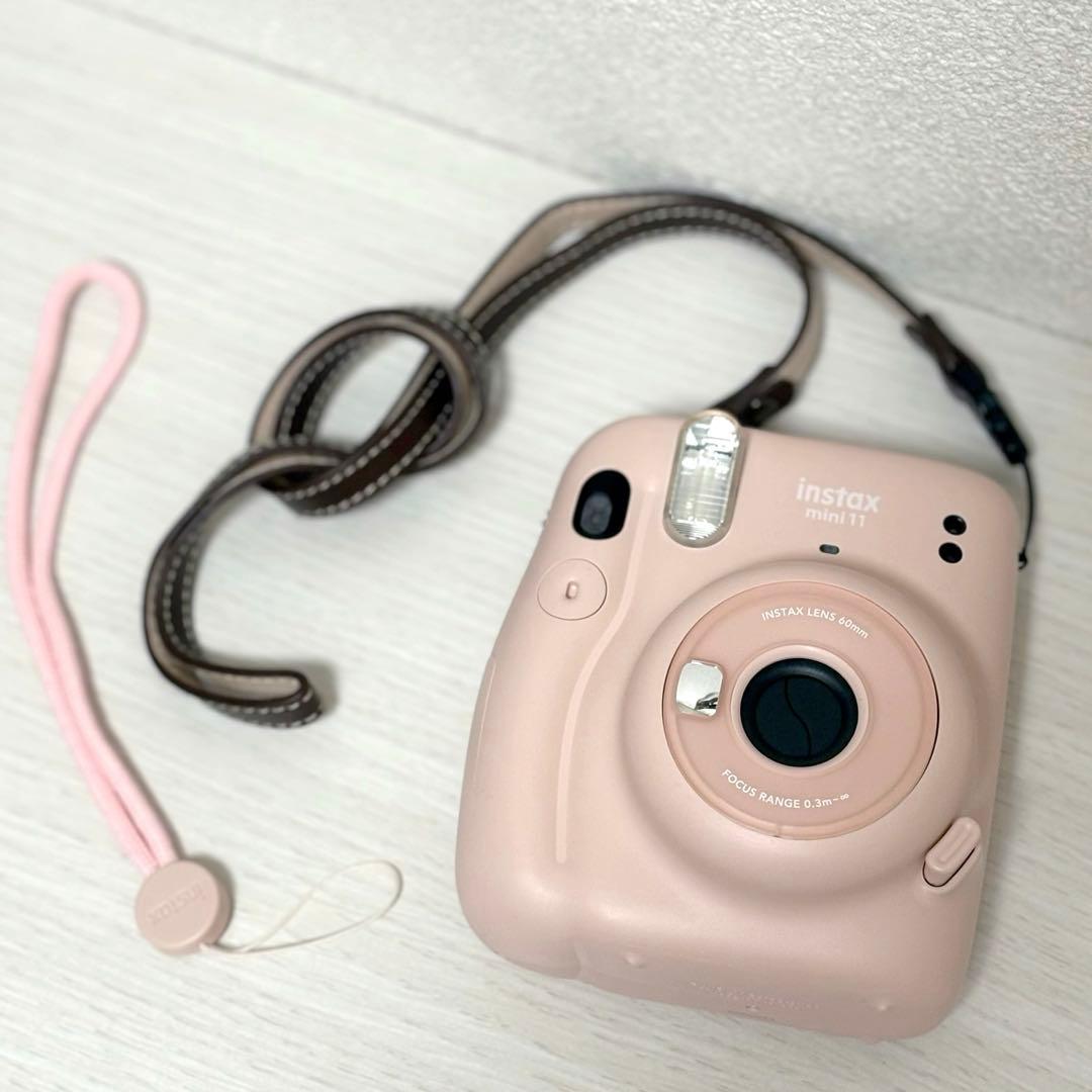 美品 FUJIFILM instax mini11 チェキ ピンク　動作確認済み