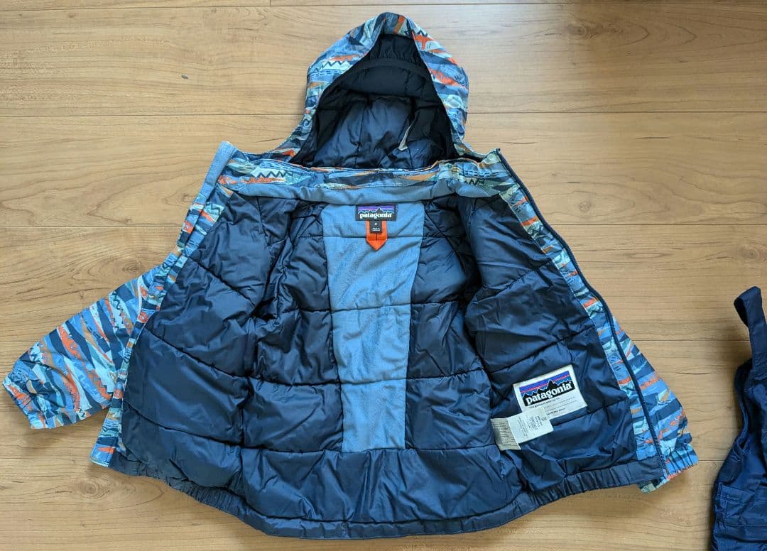 週末までお値引中　パタゴニア　キッズ　スキーウェア　100