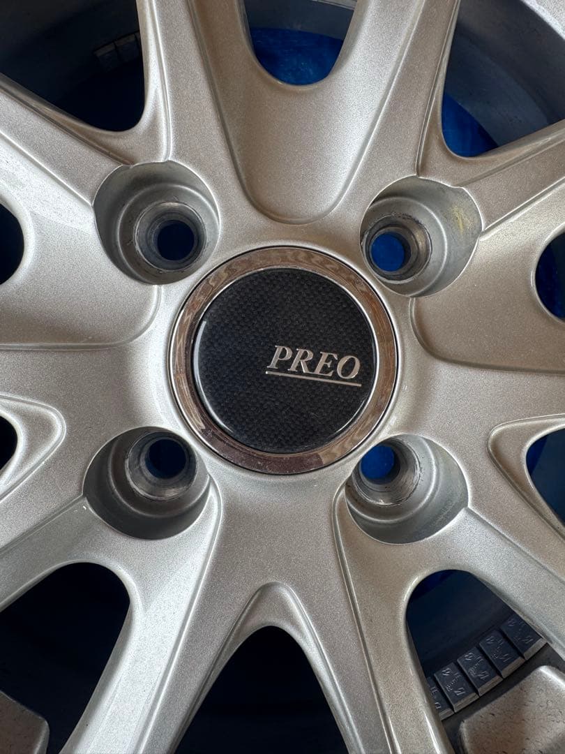 ブリヂストン185/70R14 88Q スタッドレス4本プレオ ホイール