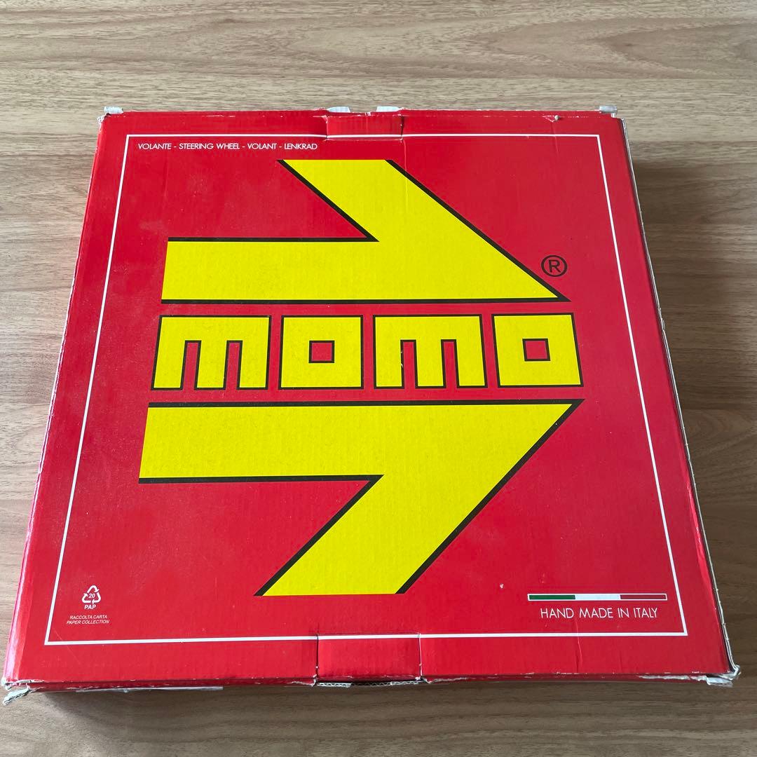【ほぼ未使用】MOMO ステアリング本体 ブラック32cm
